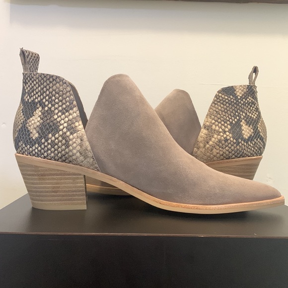 NIB Dolce Vita Sonni bootie in taupe suede and snakeskin - Picture 9 of 10